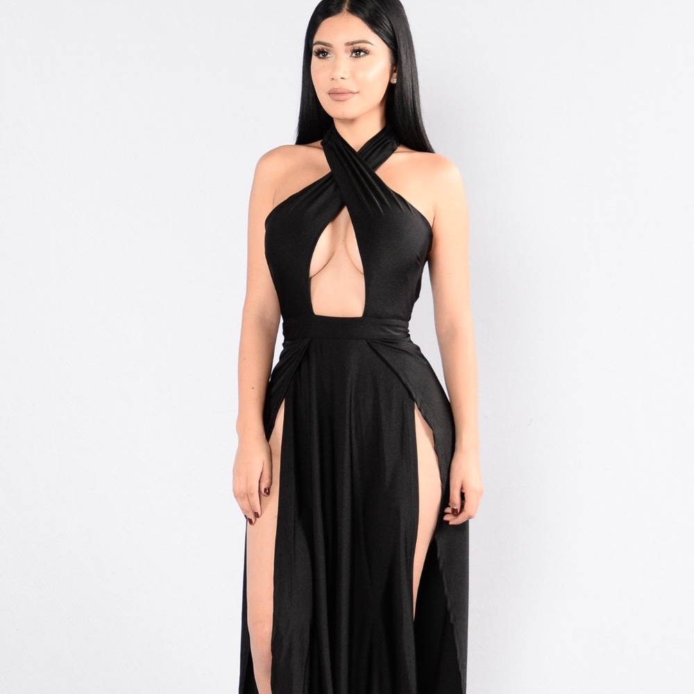 Fashion Nova Black Halter Maxi Dress NWT Size:L